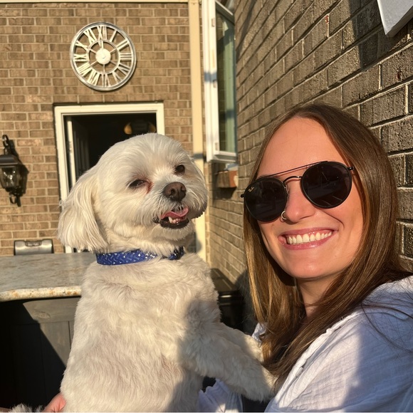 Meet your Posher, Cali - Picture 1 of 1